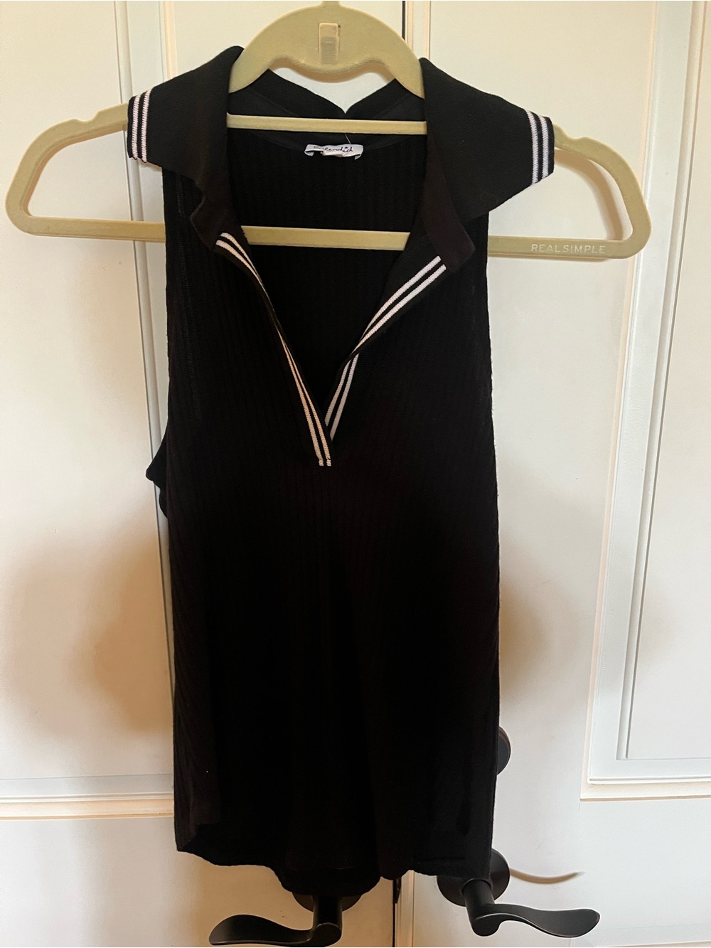 Splendid Black Sleeveless Ribbed Tank with White Stripe Sailor Collar